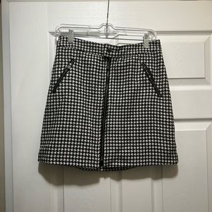 Hollister Ultra High-Rise Houndstooth Skirt NWT